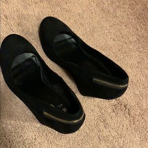 Danica wedge pumps size 8